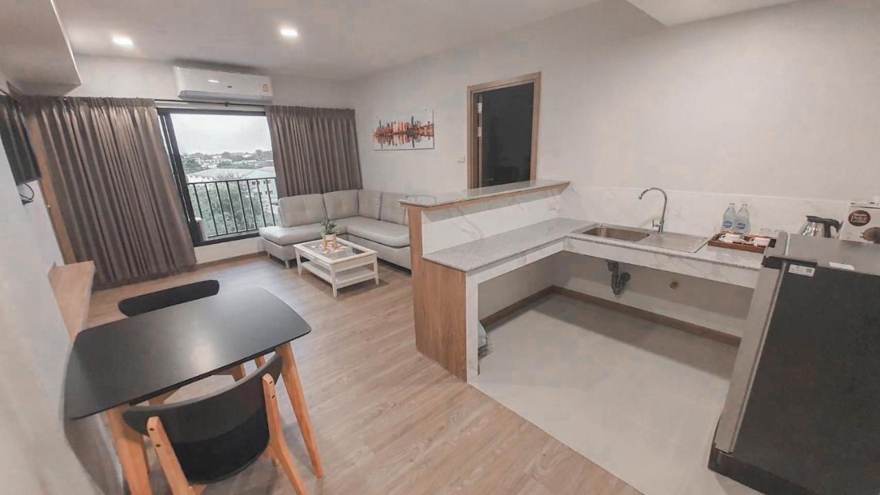 Nakara Hotel, Убон Ратчатани Екстериор снимка