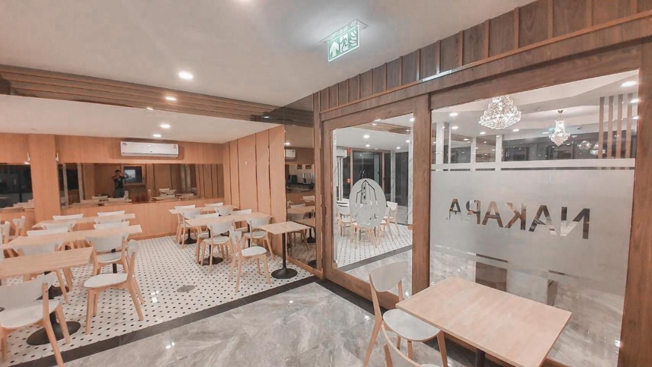 Nakara Hotel, Убон Ратчатани Екстериор снимка