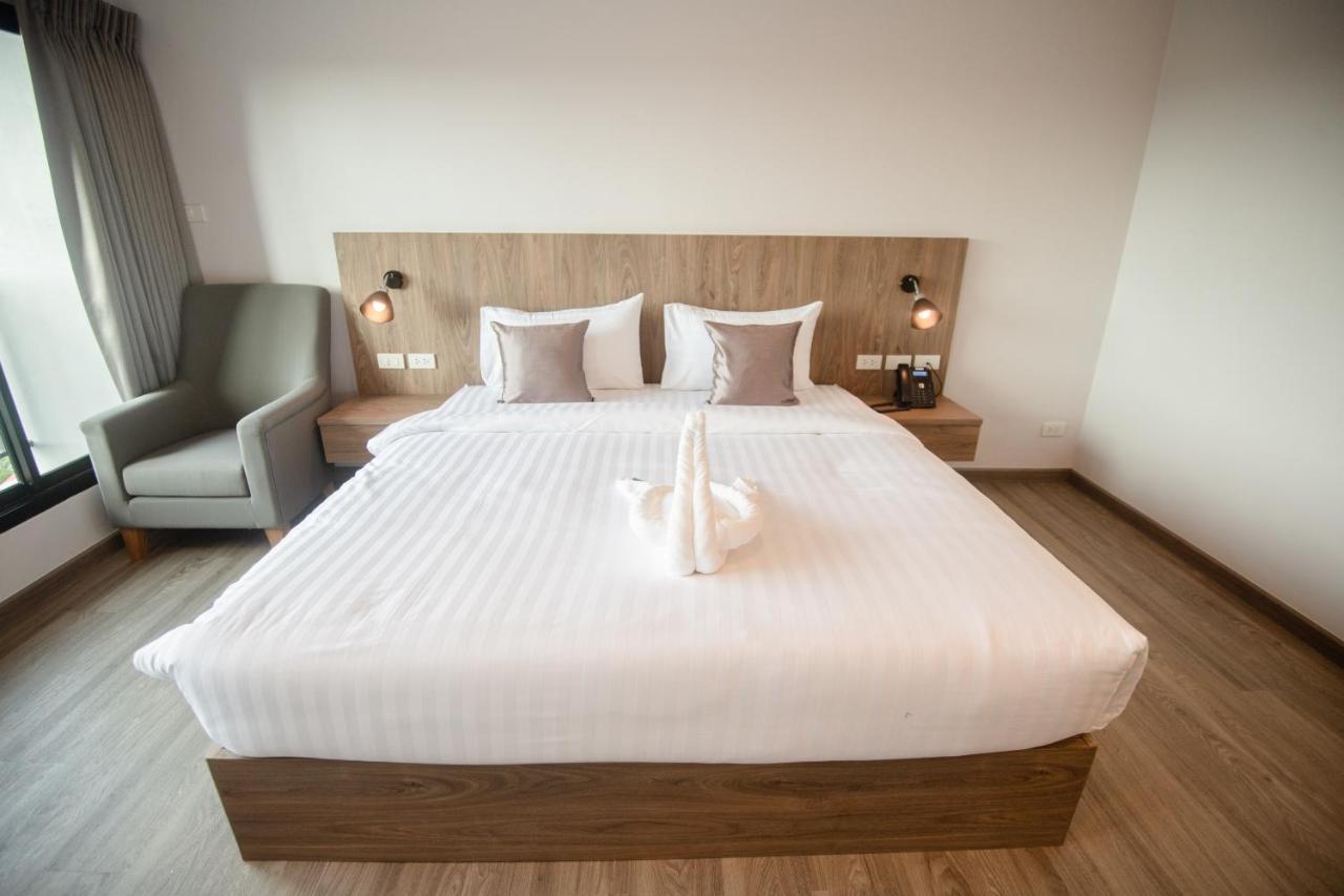 Nakara Hotel, Убон Ратчатани Екстериор снимка