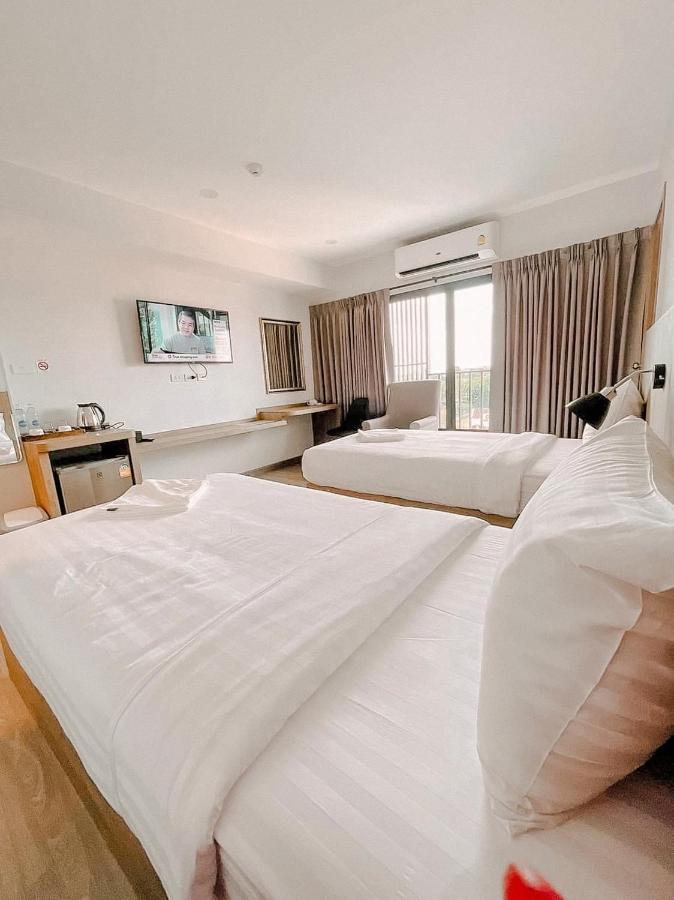 Nakara Hotel, Убон Ратчатани Екстериор снимка