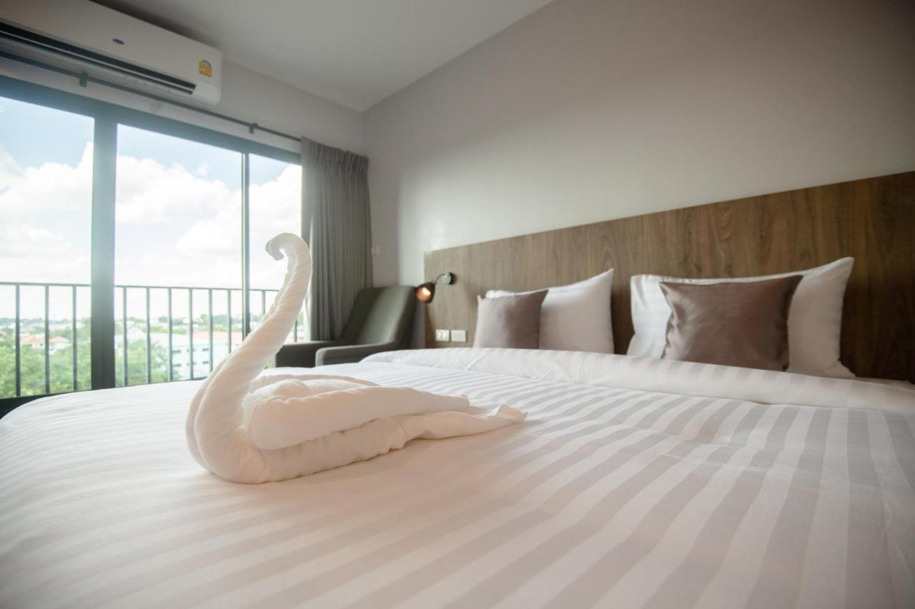 Nakara Hotel, Убон Ратчатани Екстериор снимка