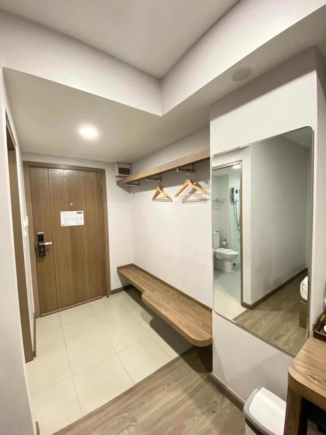 Nakara Hotel, Убон Ратчатани Екстериор снимка